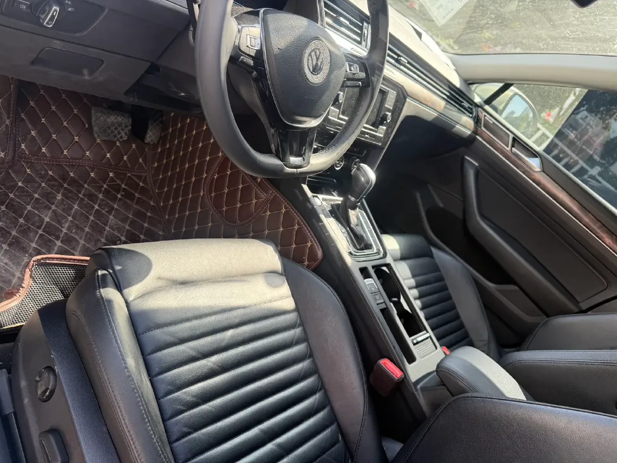 2018 Volkswagen Magotan 1.8T 180HP L4 7DCT,autocango,china used car exporter,china ev exporter,chinese used car exporter,chinese used ev exporter