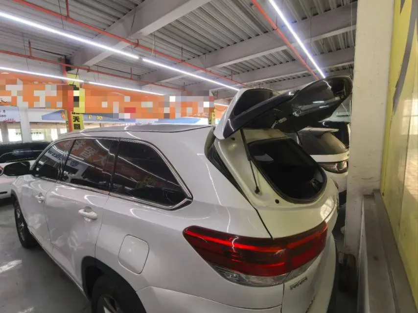 2021 Toyota Highlander 2.0T 220HP L4 6AT,autocango,china used car exporter,china ev exporter,chinese used car exporter,chinese used ev exporter