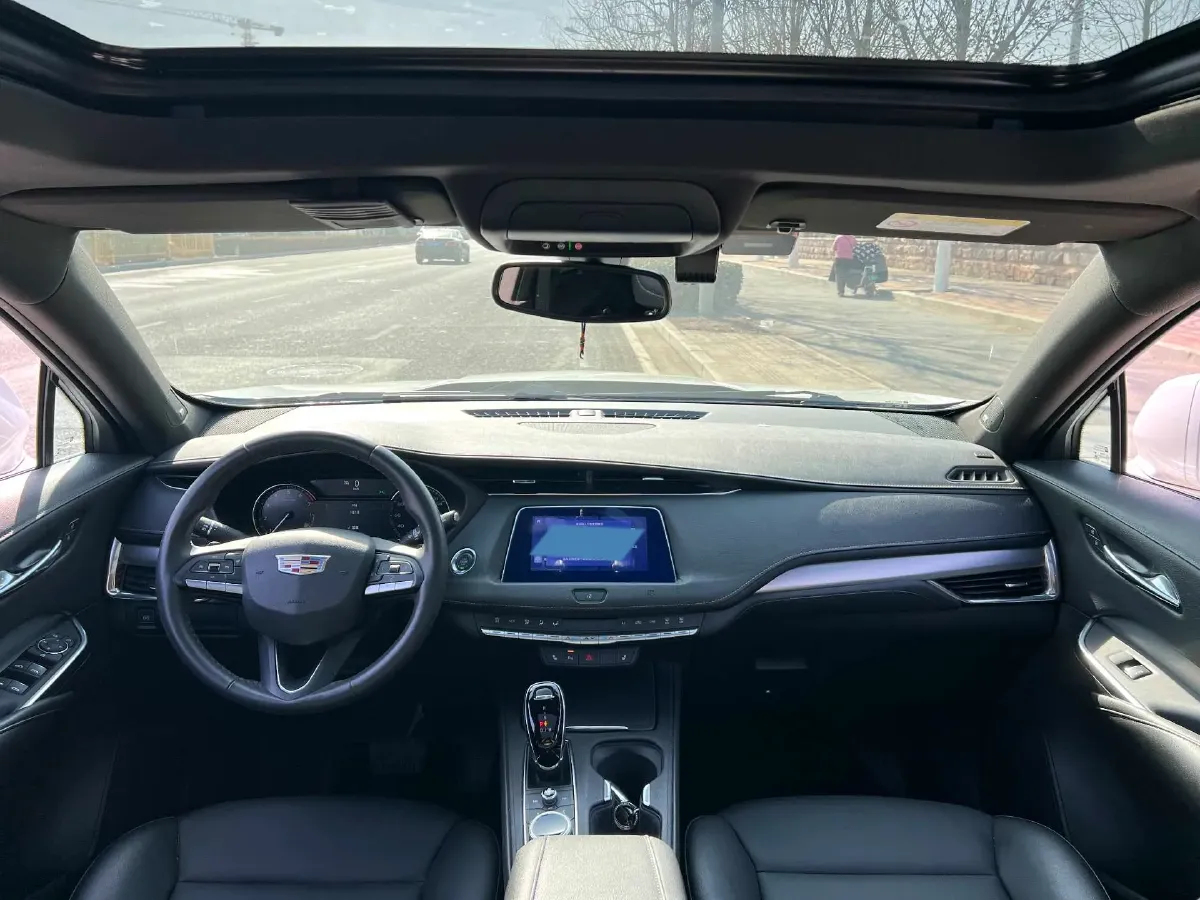 2021 Cadillac XT4 2.0T 237HP L4 9AT,autocango,china used car exporter,china ev exporter,chinese used car exporter,chinese used ev exporter