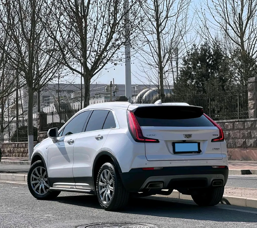2021 Cadillac XT4 2.0T 237HP L4 9AT,autocango,china used car exporter,china ev exporter,chinese used car exporter,chinese used ev exporter