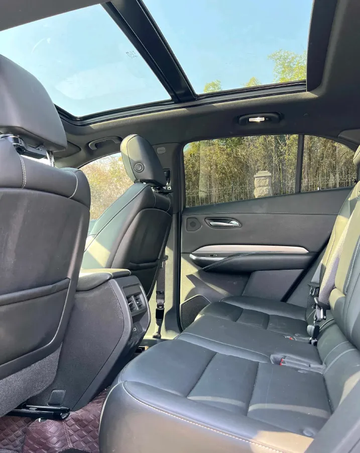 2021 Cadillac XT4 2.0T 237HP L4 9AT,autocango,china used car exporter,china ev exporter,chinese used car exporter,chinese used ev exporter