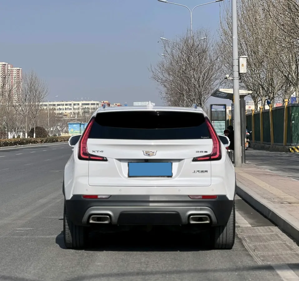 2021 Cadillac XT4 2.0T 237HP L4 9AT,autocango,china used car exporter,china ev exporter,chinese used car exporter,chinese used ev exporter