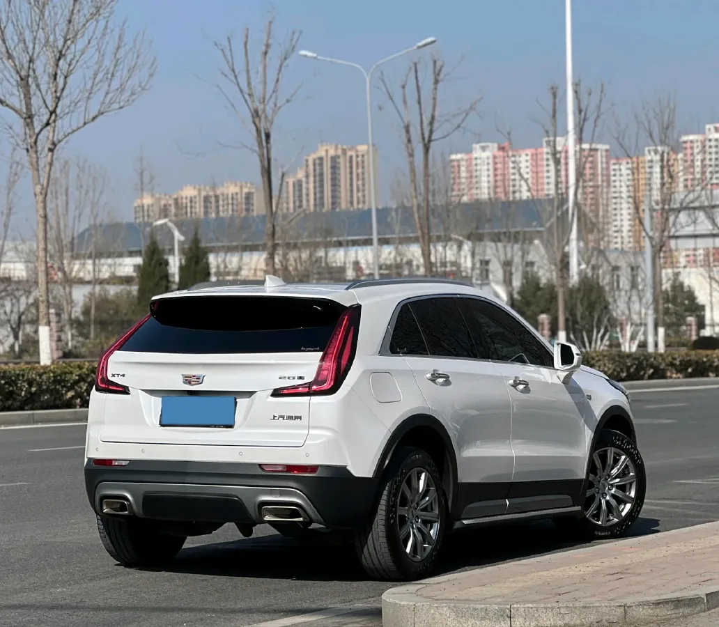 2021 Cadillac XT4 2.0T 237HP L4 9AT,autocango,china used car exporter,china ev exporter,chinese used car exporter,chinese used ev exporter