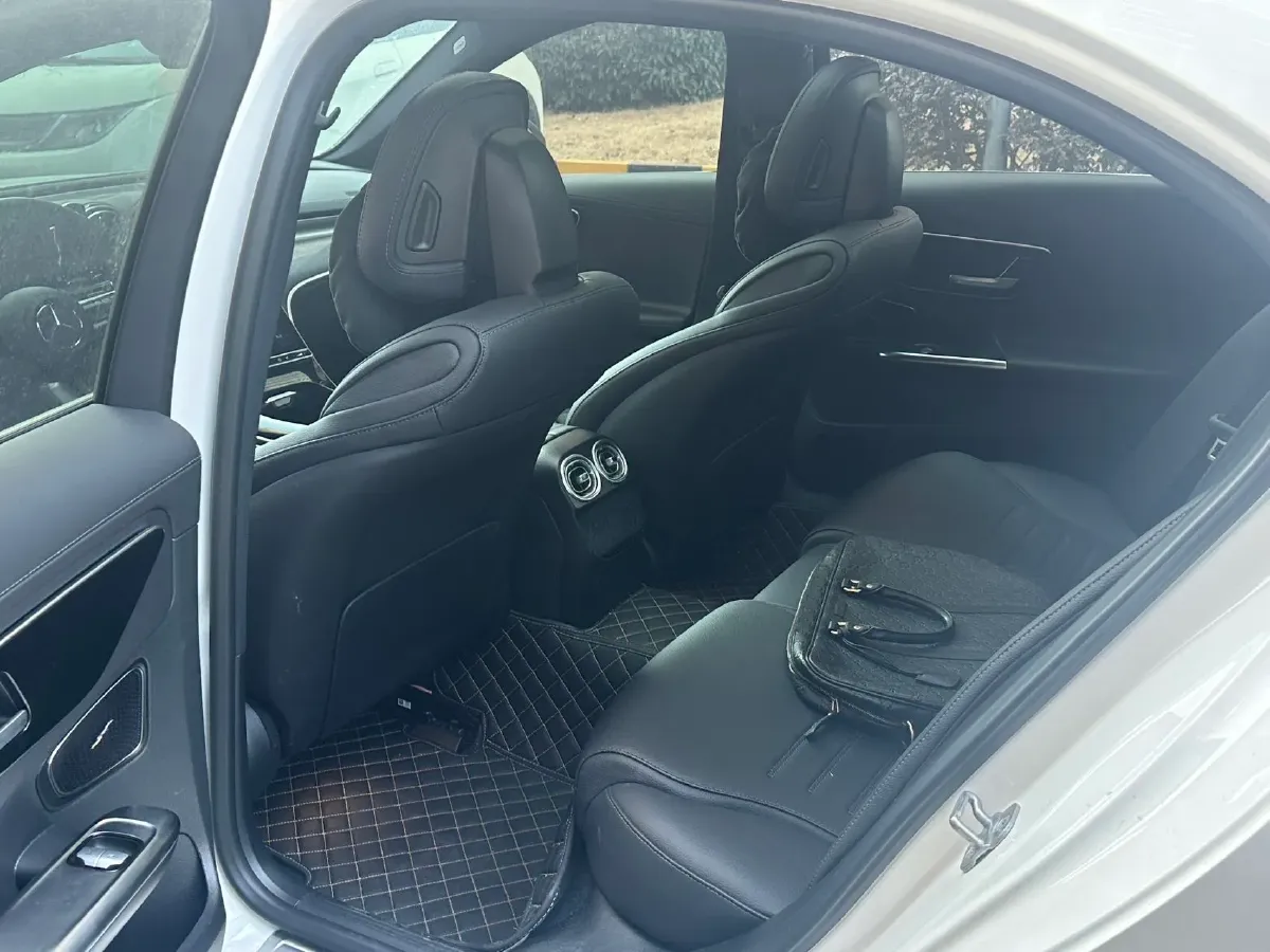 2024 Mercedes-Benz C Class 1.5T 204HP L4 9AT,autocango,china used car exporter,china ev exporter,chinese used car exporter,chinese used ev exporter