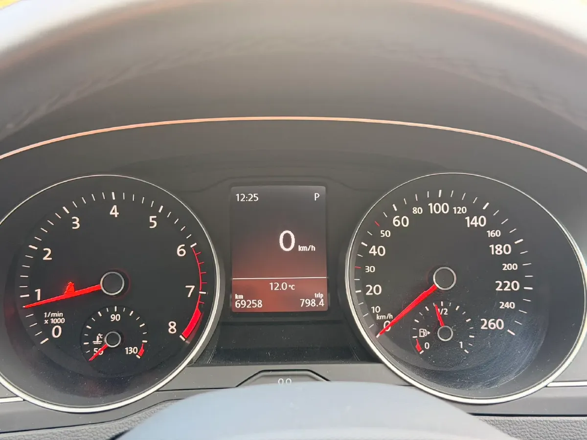 2020 Volkswagen Magotan 1.4T 150HP L4 7DCT,autocango,china used car exporter,china ev exporter,chinese used car exporter,chinese used ev exporter