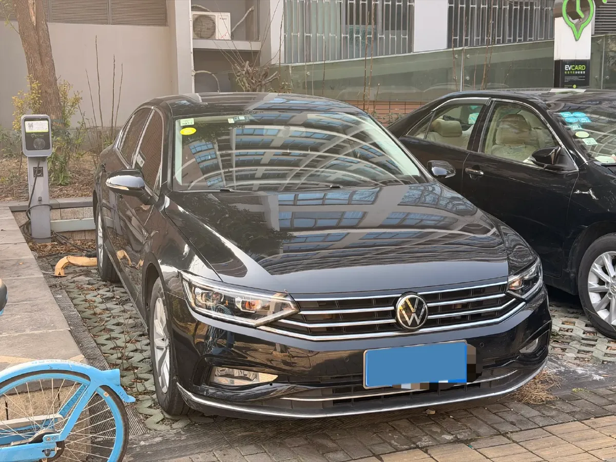 2020 Volkswagen Magotan 1.4T 150HP L4 7DCT,autocango,china used car exporter,china ev exporter,chinese used car exporter,chinese used ev exporter
