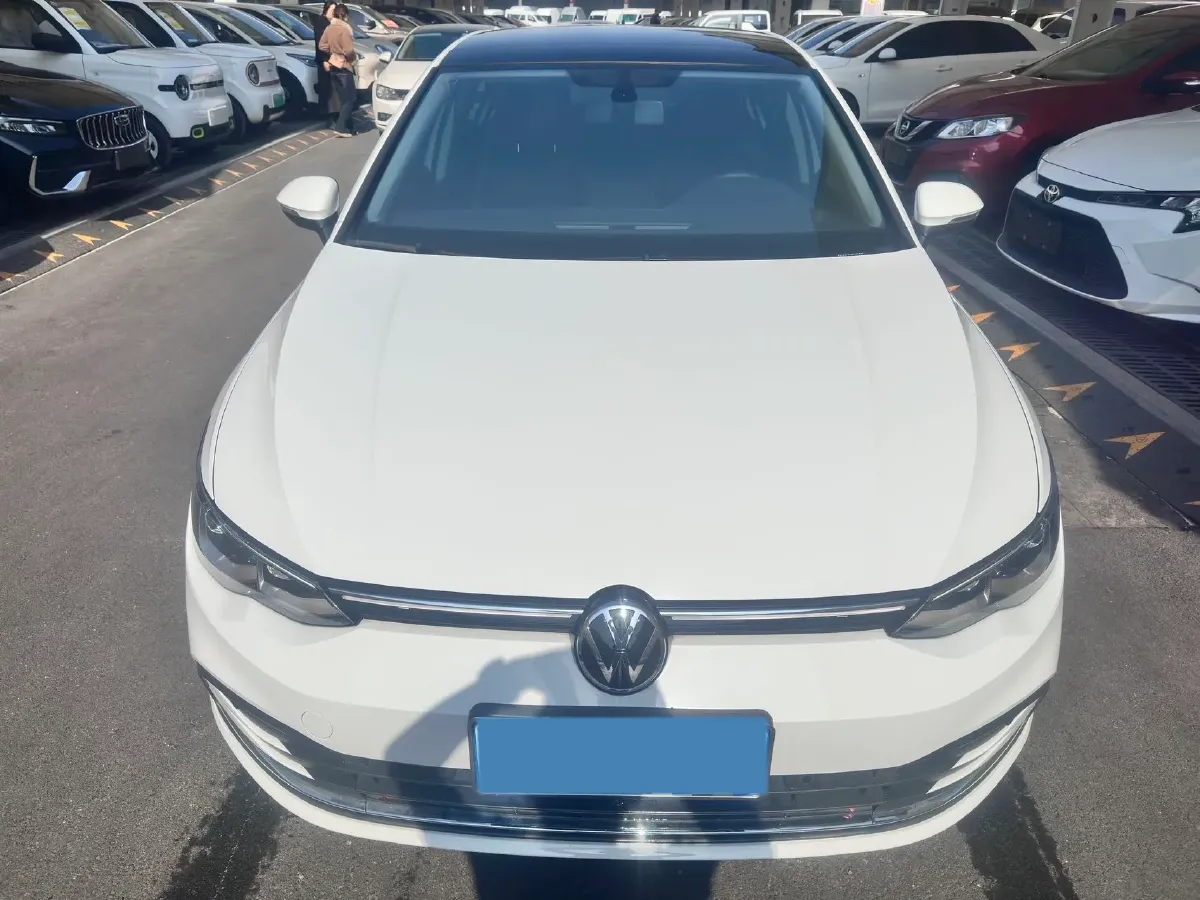 2023 Volkswagen Golf 1.4T 150HP L4 7DCT,autocango,china used car exporter,china ev exporter,chinese used car exporter,chinese used ev exporter