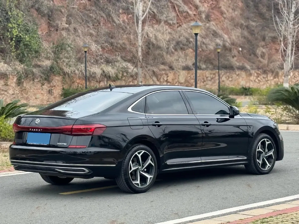 2024 Volkswagen Passat 2.0T 186HP L4 7DCT,autocango,china used car exporter,china ev exporter,chinese used car exporter,chinese used ev exporter
