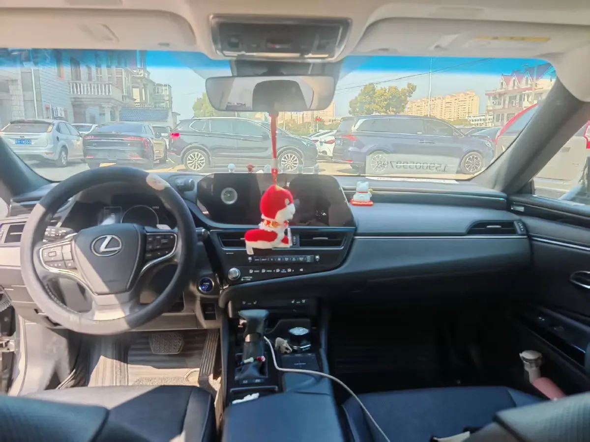 2021 Lexus ES 2.5L 178HP L4 E-CVT Hybrid,autocango,china used car exporter,china ev exporter,chinese used car exporter,chinese used ev exporter