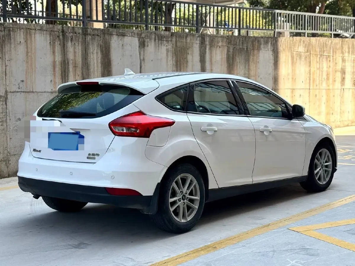 2018 Ford Focus 1.0T 125HP L3 6AT,autocango,china used car exporter,china ev exporter,chinese used car exporter,chinese used ev exporter