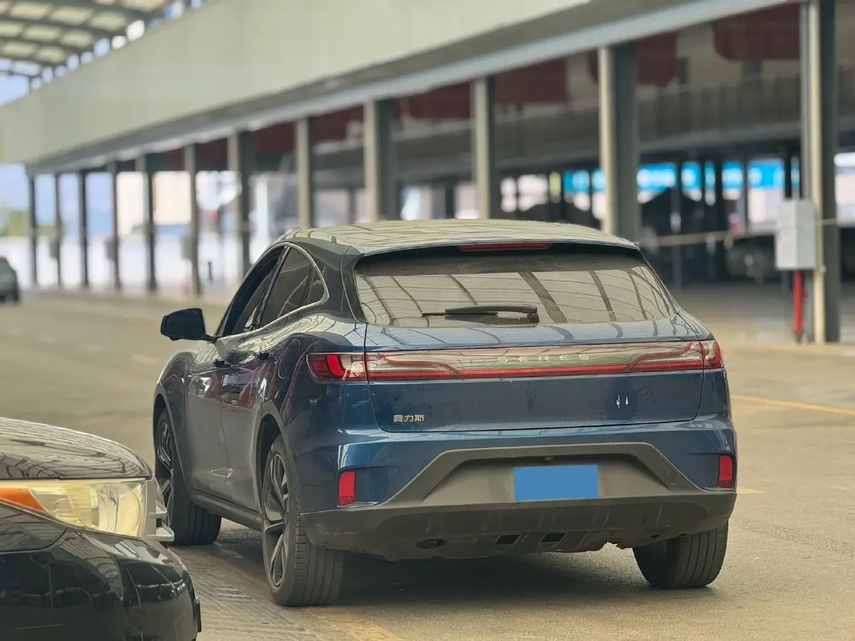 2021 SERES SF5 Range Extended 112HP REEV 35KWH,autocango,china used car exporter,china ev exporter,chinese used car exporter,chinese used ev exporter