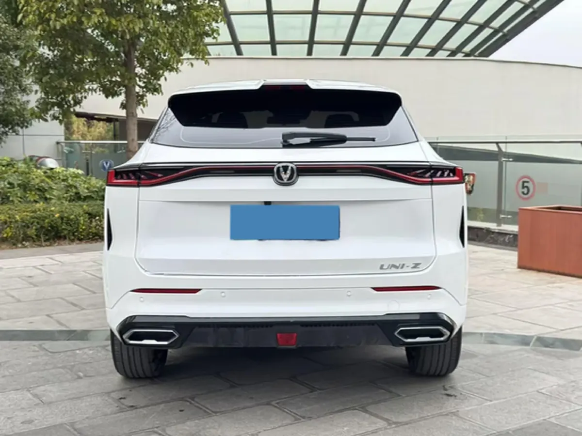 2024 ChangAn UNI-Z 1.5L 98HP L4 E-CVT PHEV 18.4KWH,autocango,china used car exporter,china ev exporter,chinese used car exporter,chinese used ev exporter