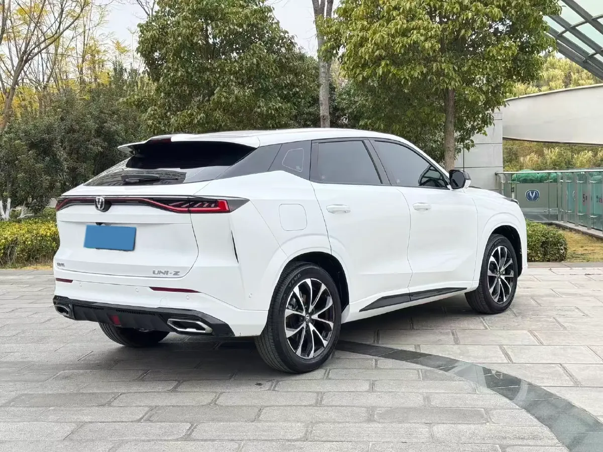 2024 ChangAn UNI-Z 1.5L 98HP L4 E-CVT PHEV 18.4KWH,autocango,china used car exporter,china ev exporter,chinese used car exporter,chinese used ev exporter