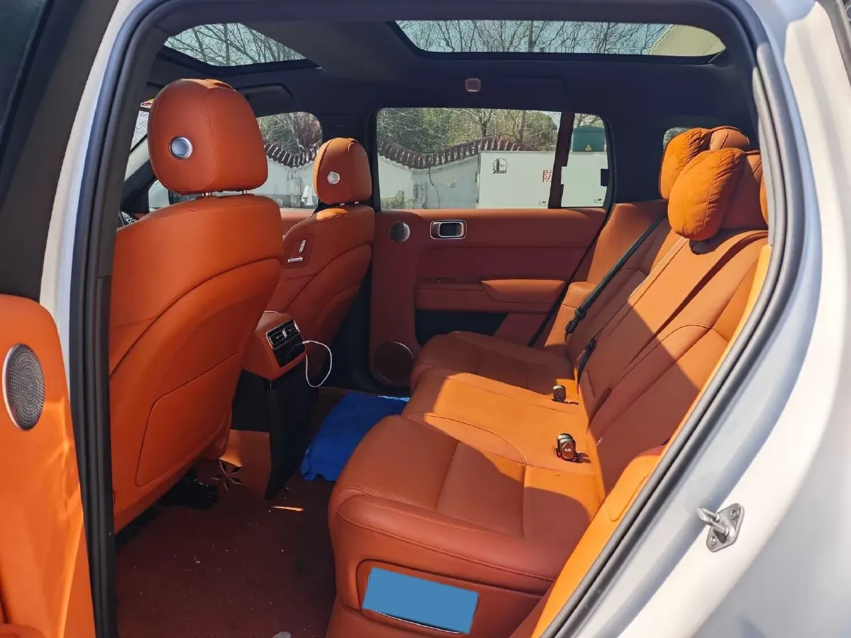 2024 Li L8 Range Extended 154HP REEV 42.8KWH,autocango,china used car exporter,china ev exporter,chinese used car exporter,chinese used ev exporter