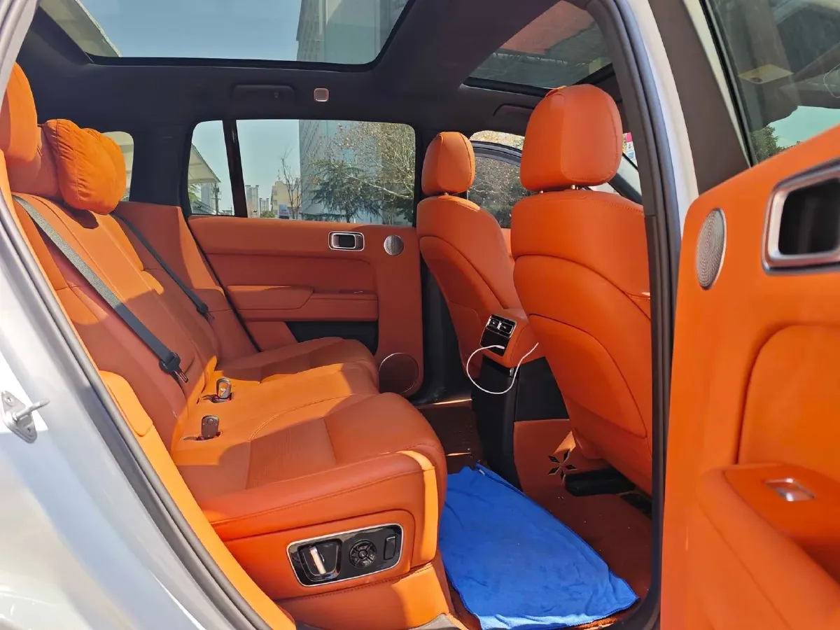 2024 Li L8 Range Extended 154HP REEV 42.8KWH,autocango,china used car exporter,china ev exporter,chinese used car exporter,chinese used ev exporter