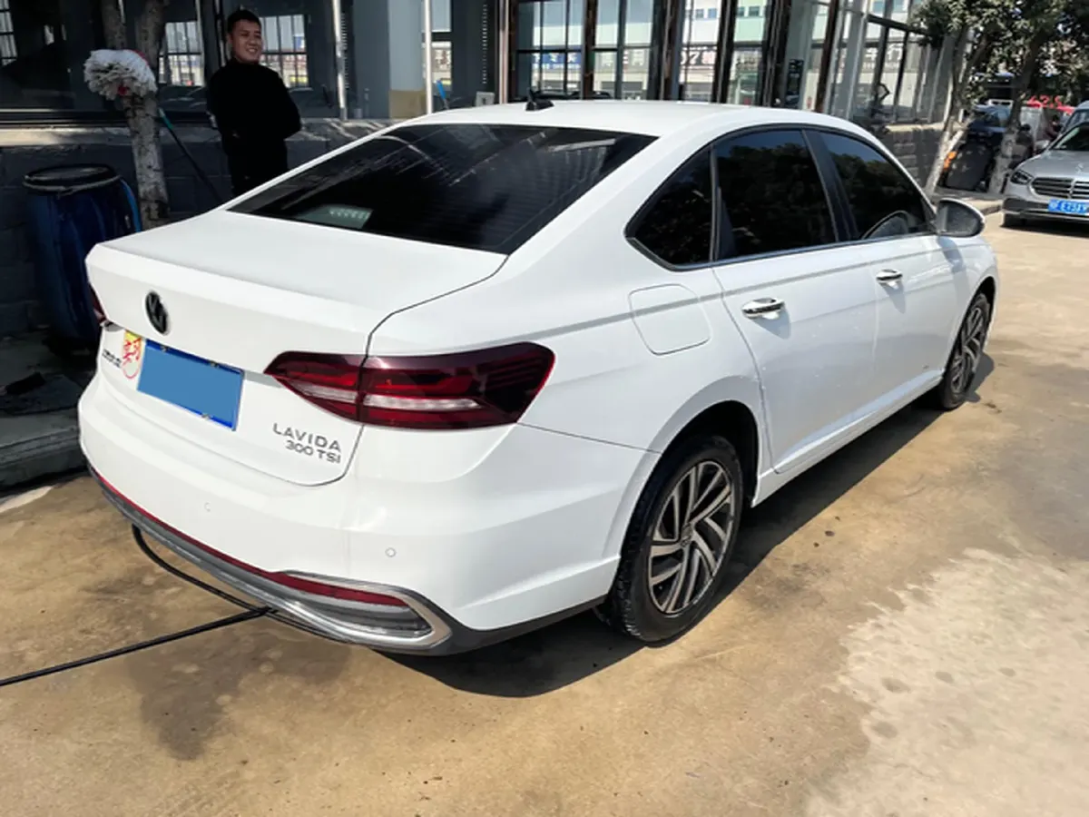2023 Volkswagen Lavida 1.5T 160HP L4 7DCT,autocango,china used car exporter,china ev exporter,chinese used car exporter,chinese used ev exporter