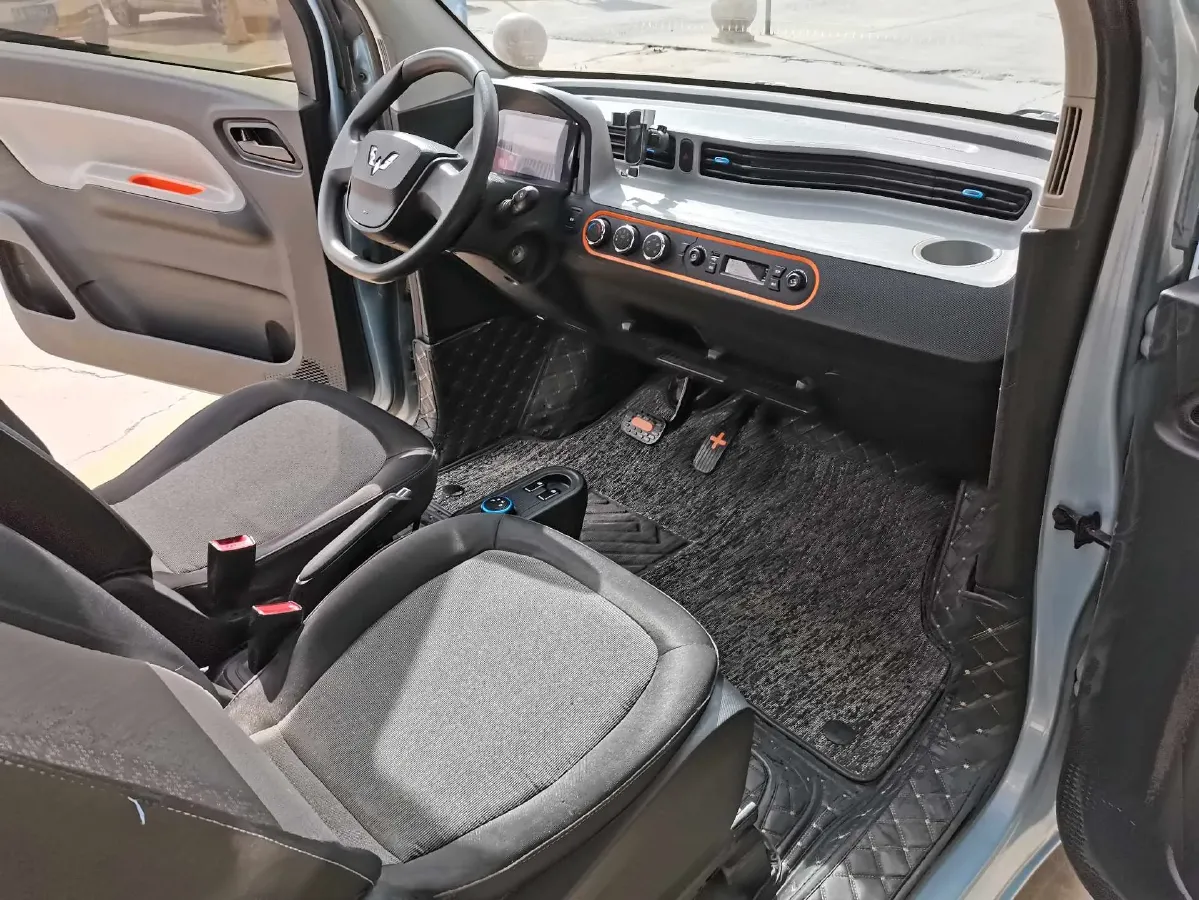 2022 LingBox uni BEV 11.52KWH,autocango,china used car exporter,china ev exporter,chinese used car exporter,chinese used ev exporter