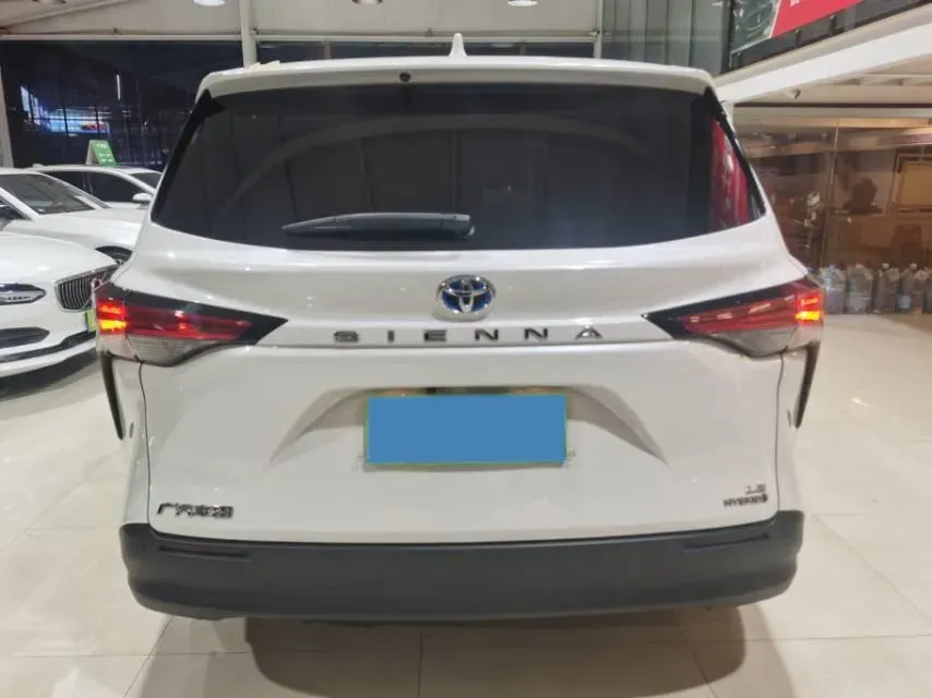 2023 Toyota Sienna 2.5L 189HP L4 E-CVT Hybrid,autocango,china used car exporter,china ev exporter,chinese used car exporter,chinese used ev exporter