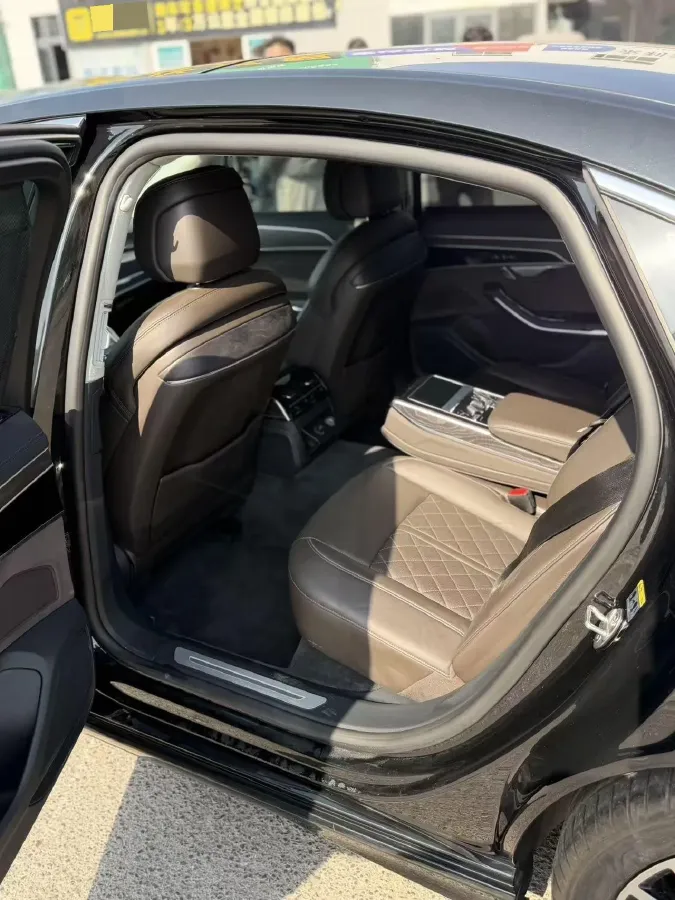 2024 Audi A8 3.0T 286HP V6 8AT,autocango,china used car exporter,china ev exporter,chinese used car exporter,chinese used ev exporter