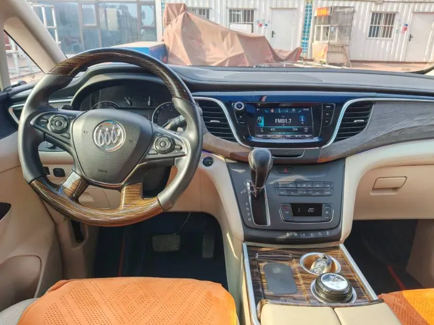 2018 Buick GL8 2.0T 260HP L4 6AT,autocango,china used car exporter,china ev exporter,chinese used car exporter,chinese used ev exporter