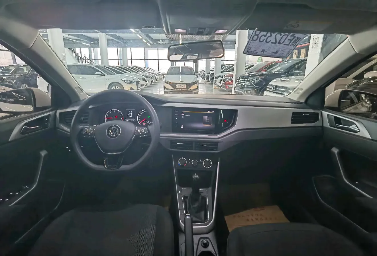 2023 Volkswagen Polo 1.5L 113HP L4 6AT,autocango,china used car exporter,china ev exporter,chinese used car exporter,chinese used ev exporter