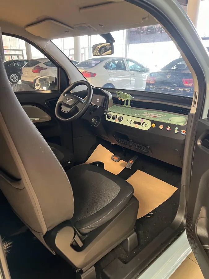 2020 WuLing HongGuang MINI EV BEV 13.8KWH,autocango,china used car exporter,china ev exporter,chinese used car exporter,chinese used ev exporter