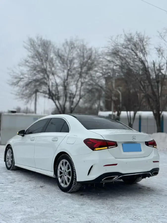 2020 Mercedes-Benz A Class 1.3T 163HP L4 7DCT,autocango,china used car exporter,china ev exporter,chinese used car exporter,chinese used ev exporter