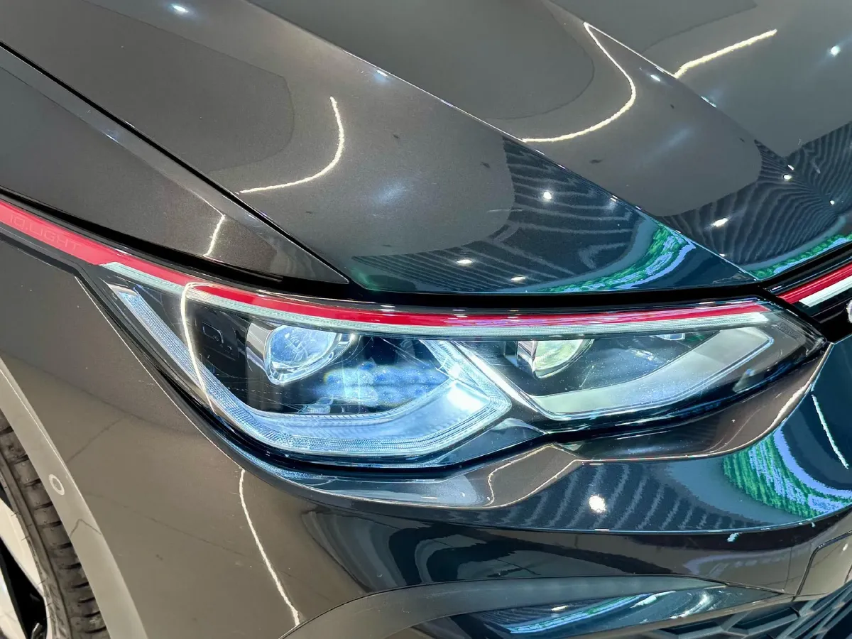 2021 Volkswagen GolfGTI 2.0T 220HP L4 7DCT,autocango,china used car exporter,china ev exporter,chinese used car exporter,chinese used ev exporter