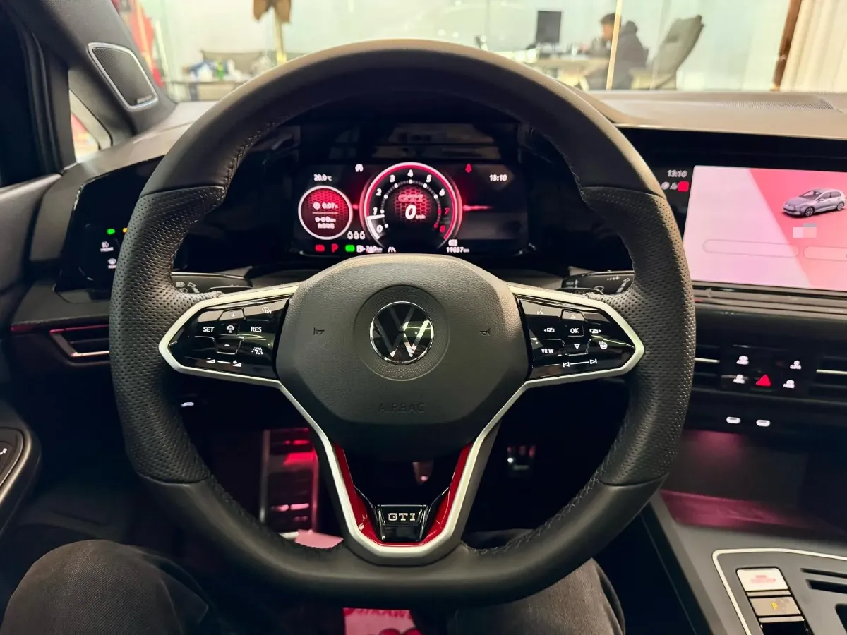 2021 Volkswagen GolfGTI 2.0T 220HP L4 7DCT,autocango,china used car exporter,china ev exporter,chinese used car exporter,chinese used ev exporter