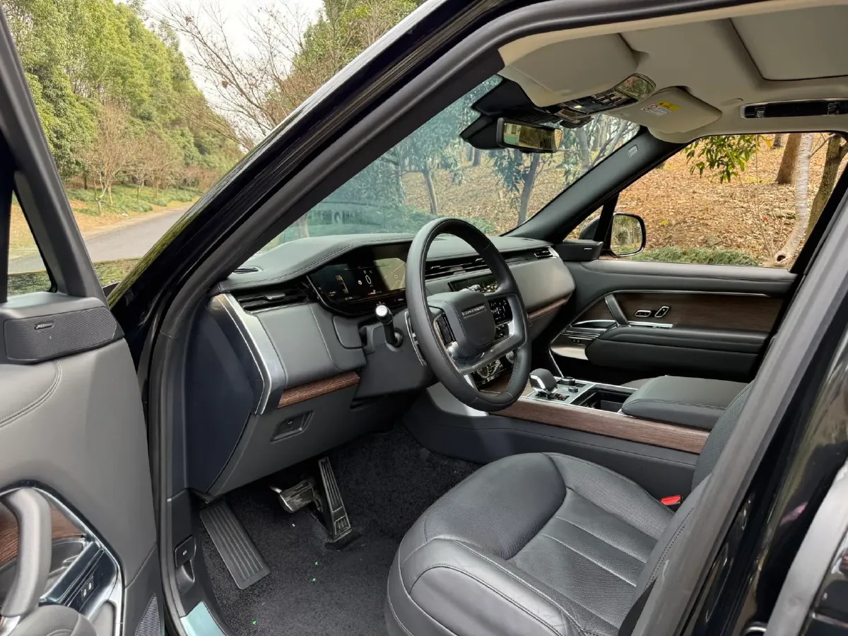 2023 Land Rover Range Rover 3.0T 360HP L6 8AT,autocango,china used car exporter,china ev exporter,chinese used car exporter,chinese used ev exporter