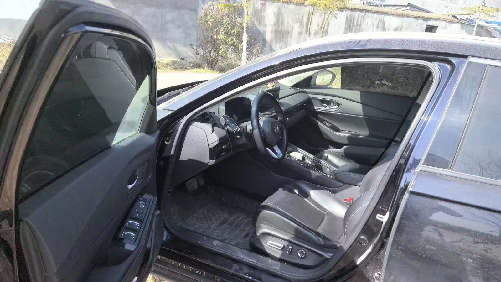 2023 Honda Accord 2.0L 148HP L4 E-CVT PHEV 17.7KWH,autocango,china used car exporter,china ev exporter,chinese used car exporter,chinese used ev exporter