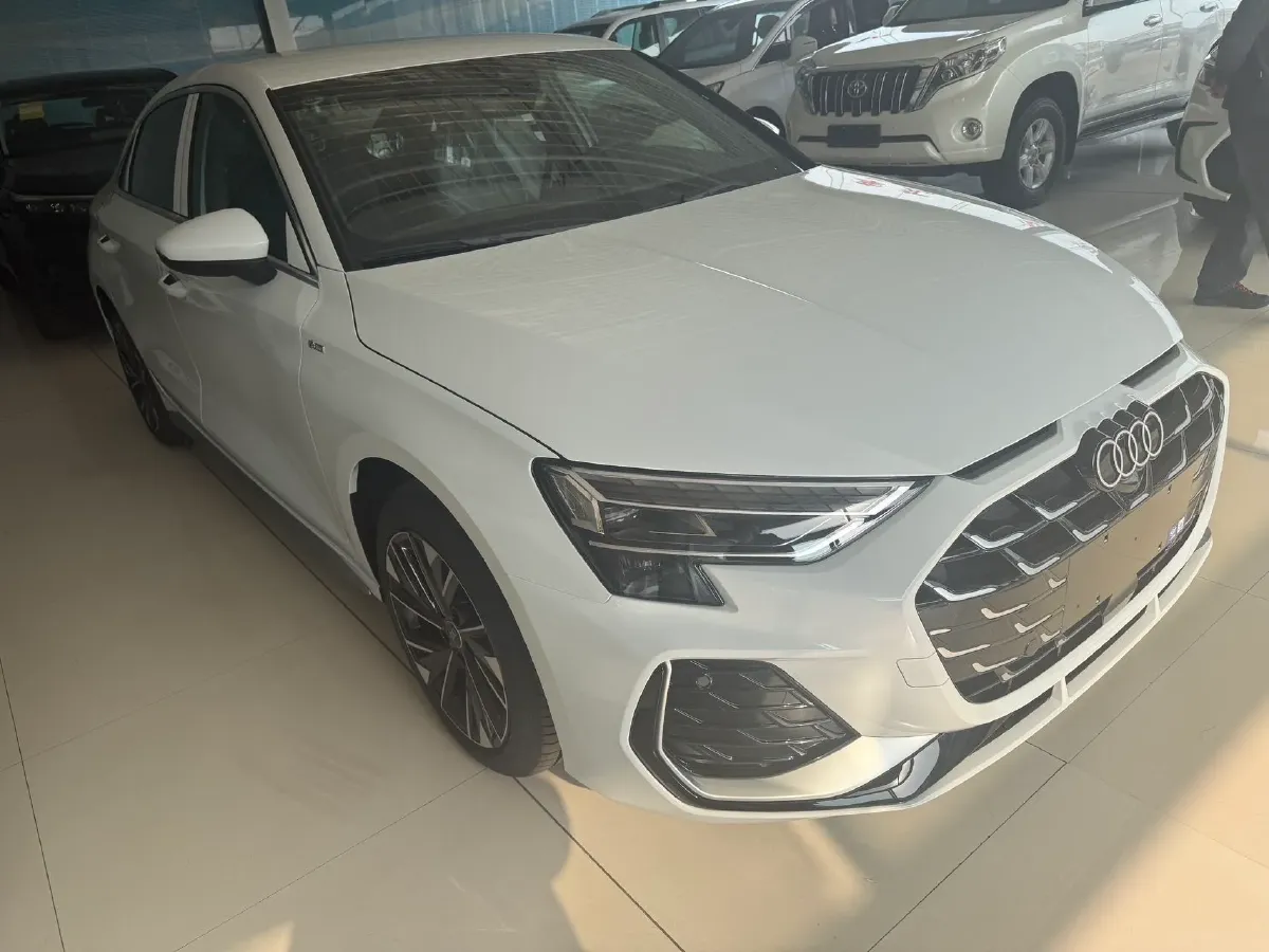 2026 Audi A3 1.5T 160HP L4 7DCT,autocango,china used car exporter,china ev exporter,chinese used car exporter,chinese used ev exporter