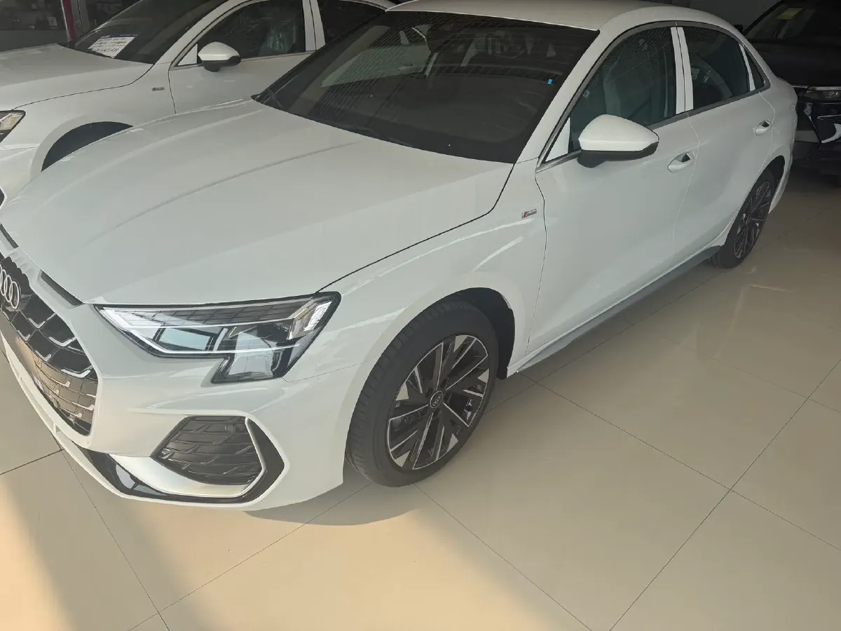 2026 Audi A3 1.5T 160HP L4 7DCT,autocango,china used car exporter,china ev exporter,chinese used car exporter,chinese used ev exporter