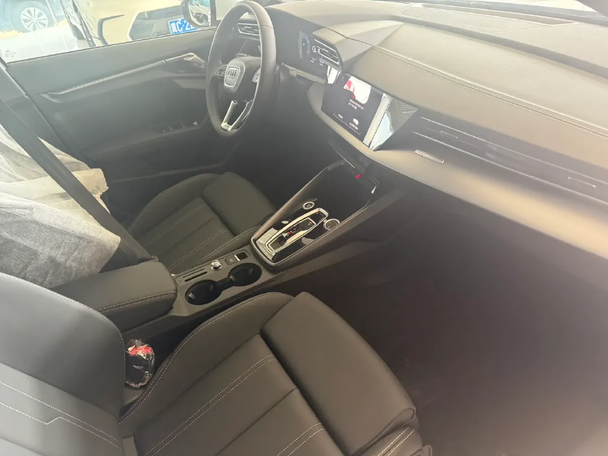 2026 Audi A3 1.5T 160HP L4 7DCT,autocango,china used car exporter,china ev exporter,chinese used car exporter,chinese used ev exporter