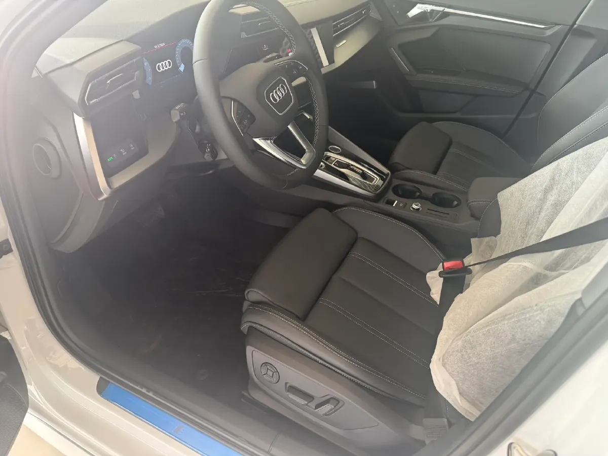 2026 Audi A3 1.5T 160HP L4 7DCT,autocango,china used car exporter,china ev exporter,chinese used car exporter,chinese used ev exporter