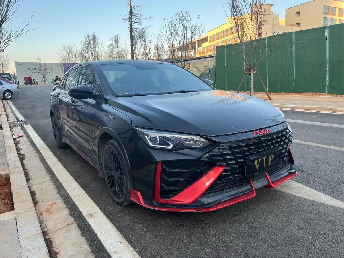 2023 DongFeng Aeolus YiXuan MAX 1.5T 190HP L4 7DCT,autocango,china used car exporter,china ev exporter,chinese used car exporter,chinese used ev exporter