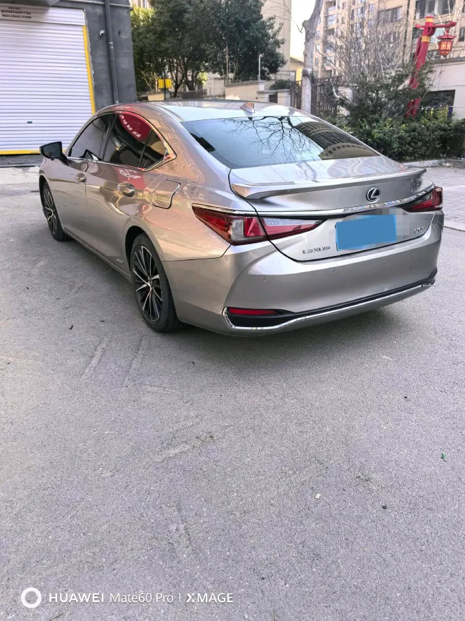 2021 Lexus ES 2.5L 178HP L4 E-CVT Hybrid,autocango,china used car exporter,china ev exporter,chinese used car exporter,chinese used ev exporter