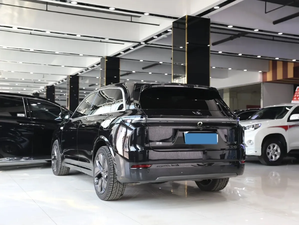 2024 Li L7 Range Extended 154HP REEV 42.8KWH,autocango,china used car exporter,china ev exporter,chinese used car exporter,chinese used ev exporter