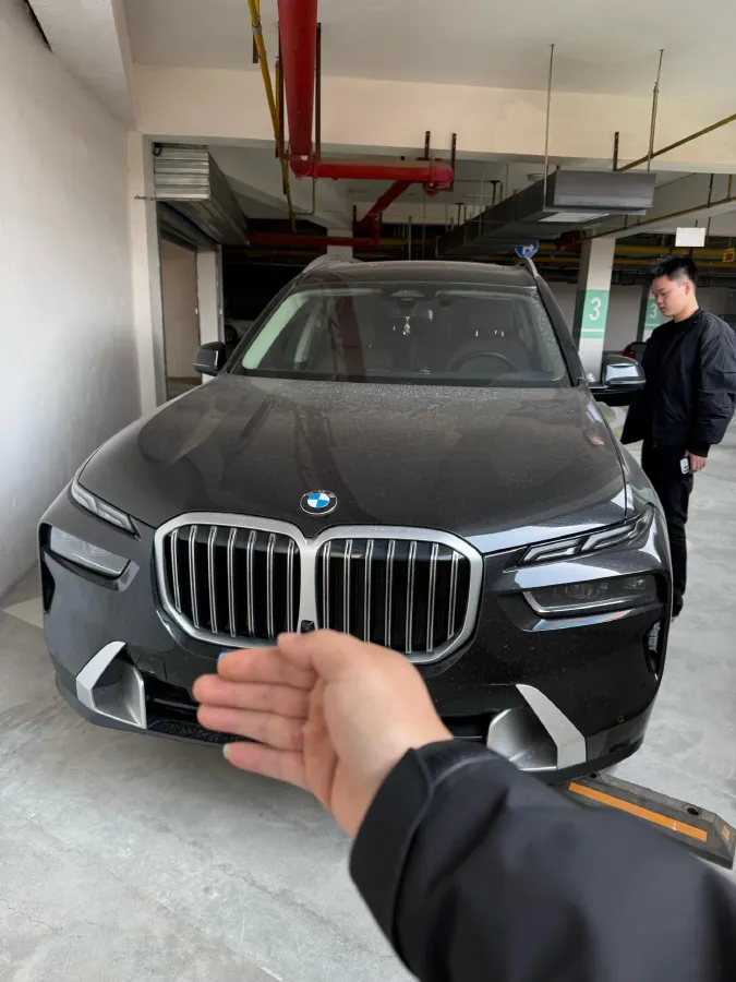 2023 BMW X7 3.0T 381HP L6 8AT,autocango,china used car exporter,china ev exporter,chinese used car exporter,chinese used ev exporter