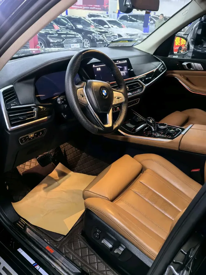 2019 BMW X7 3.0T 340HP L6 8AT,autocango,china used car exporter,china ev exporter,chinese used car exporter,chinese used ev exporter