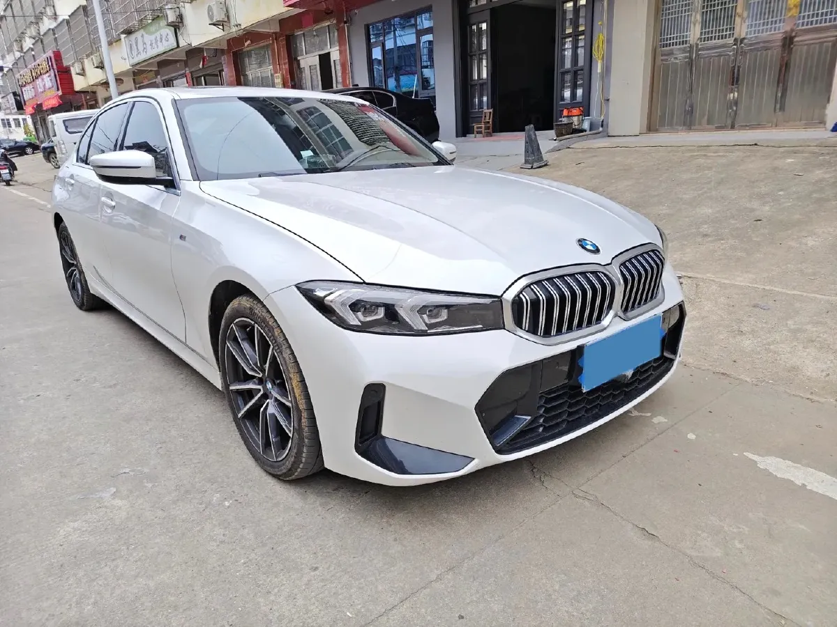 2023 BMW 3 Series 2.0T 156HP L4 8AT,autocango,china used car exporter,china ev exporter,chinese used car exporter,chinese used ev exporter