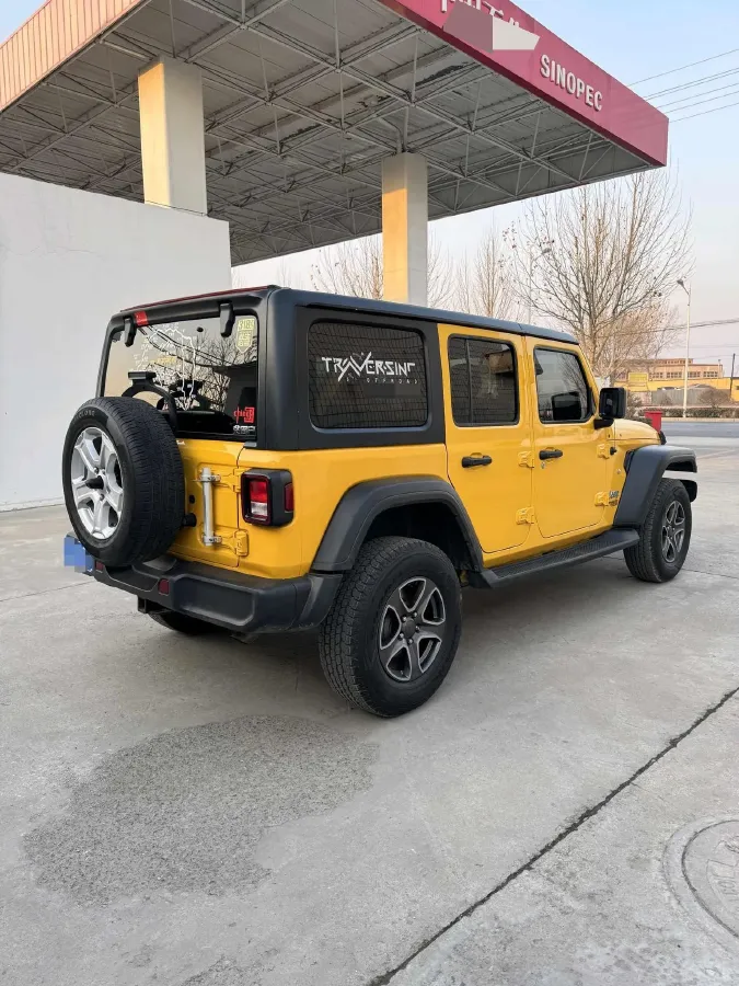 2019 Jeep Wrangler 2.0T 266HP L4 8AT,autocango,china used car exporter,china ev exporter,chinese used car exporter,chinese used ev exporter
