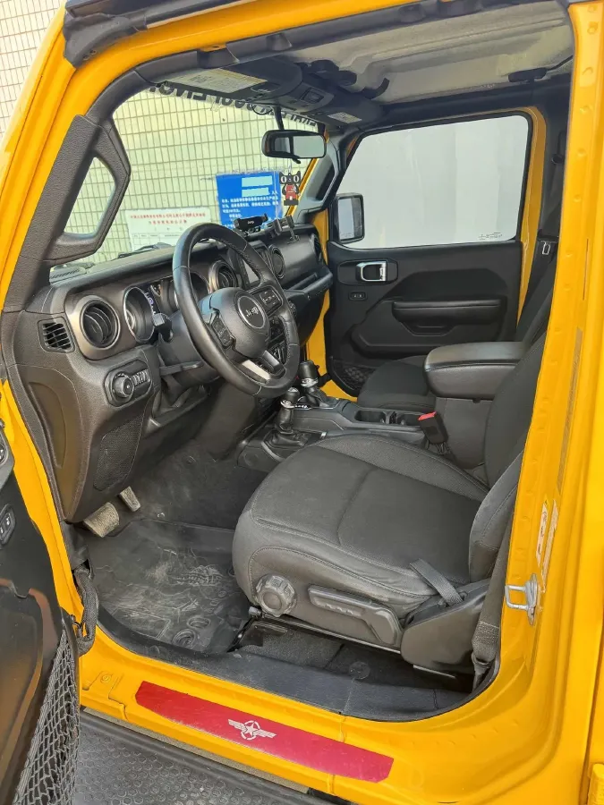 2019 Jeep Wrangler 2.0T 266HP L4 8AT,autocango,china used car exporter,china ev exporter,chinese used car exporter,chinese used ev exporter