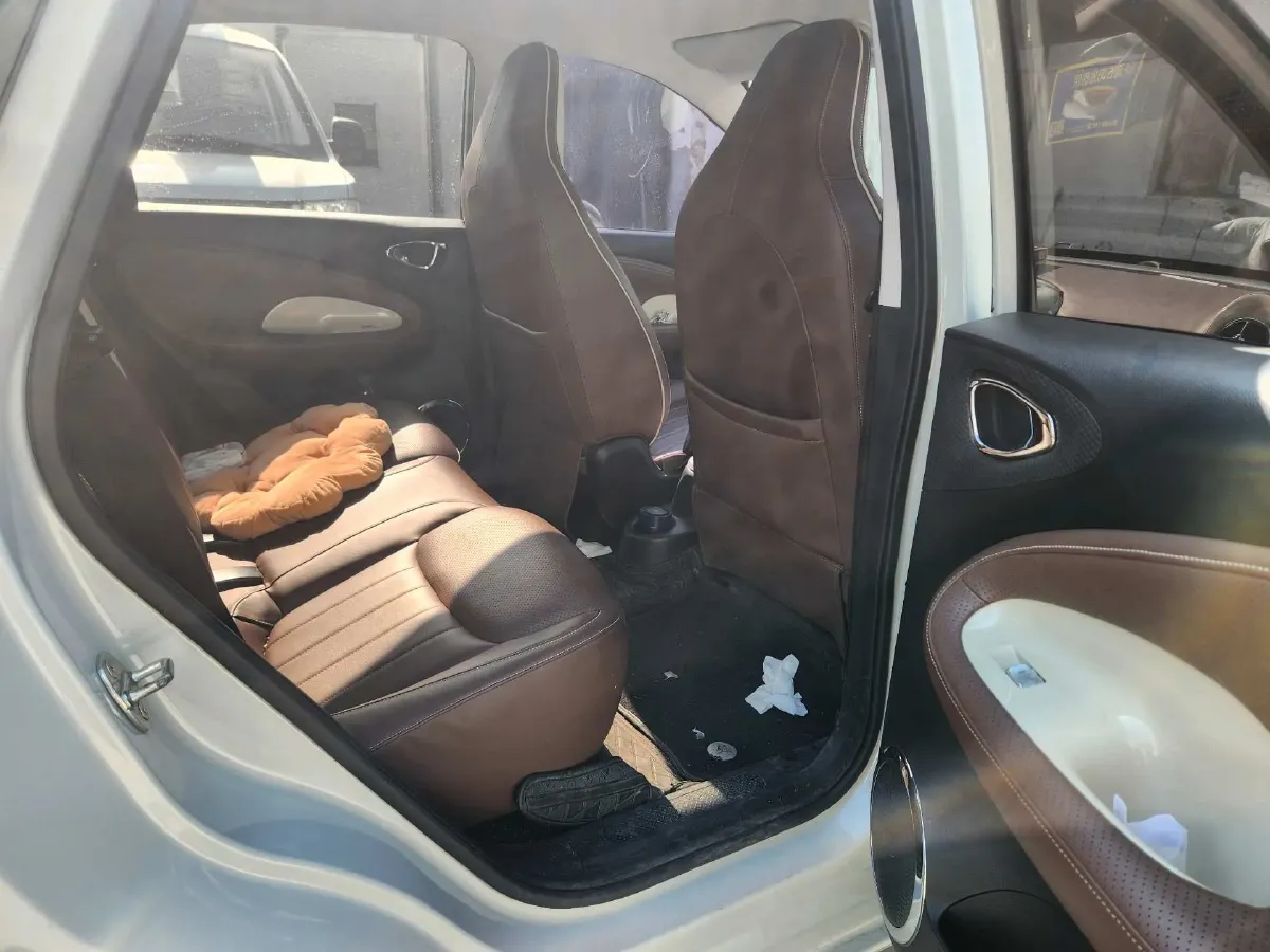 2023 WuLing BinGuo BEV 31.9KWH,autocango,china used car exporter,china ev exporter,chinese used car exporter,chinese used ev exporter