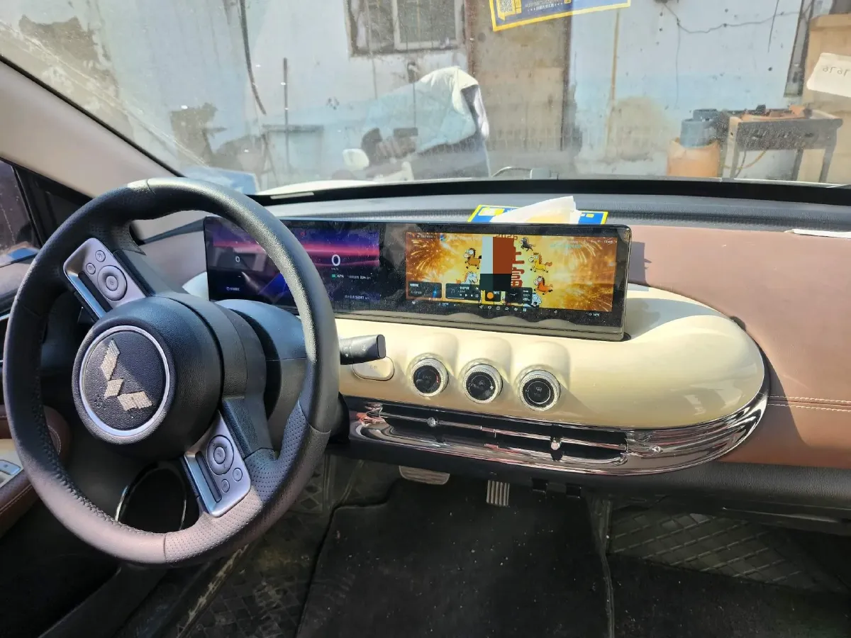 2023 WuLing BinGuo BEV 31.9KWH,autocango,china used car exporter,china ev exporter,chinese used car exporter,chinese used ev exporter