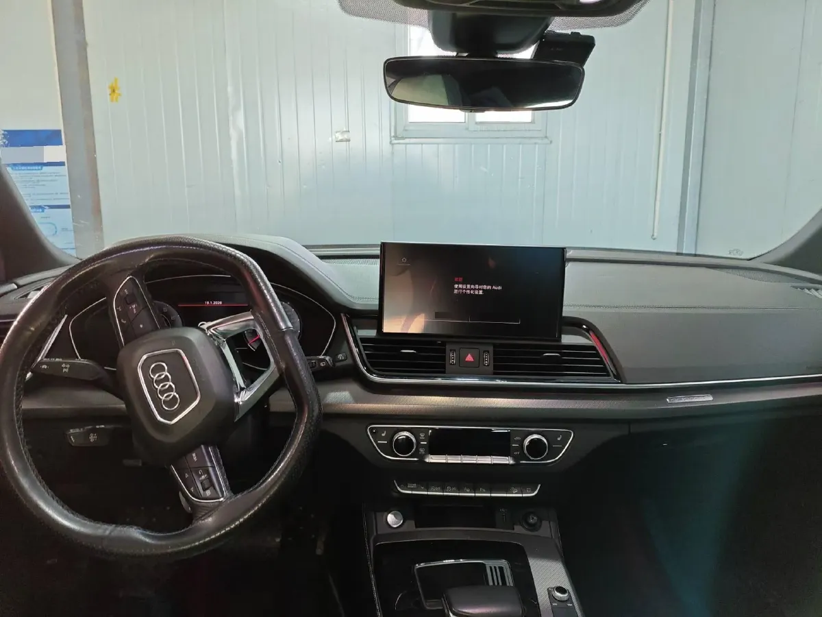 2022 Audi Q5L Sportback 2.0T 190HP L4 7DCT,autocango,china used car exporter,china ev exporter,chinese used car exporter,chinese used ev exporter