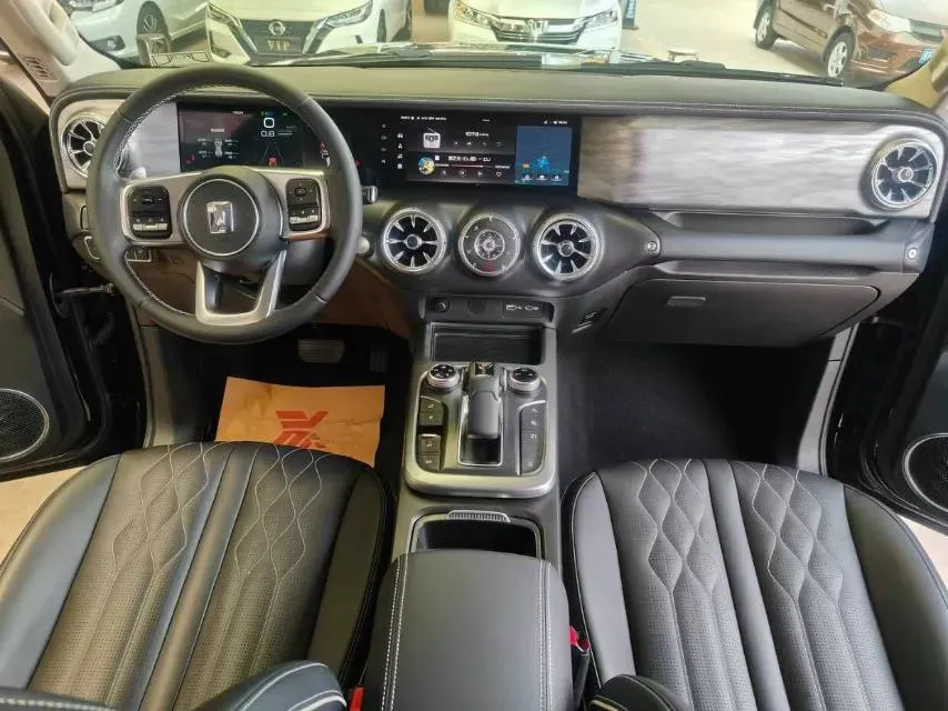 2021 Tank 300 2.0T 227HP L4 8AT,autocango,china used car exporter,china ev exporter,chinese used car exporter,chinese used ev exporter