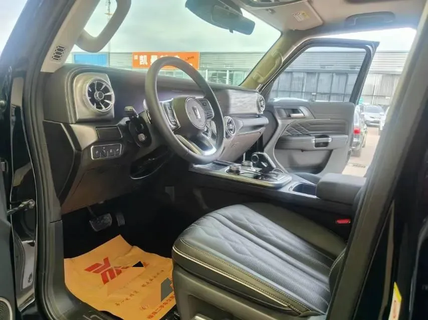 2021 Tank 300 2.0T 227HP L4 8AT,autocango,china used car exporter,china ev exporter,chinese used car exporter,chinese used ev exporter