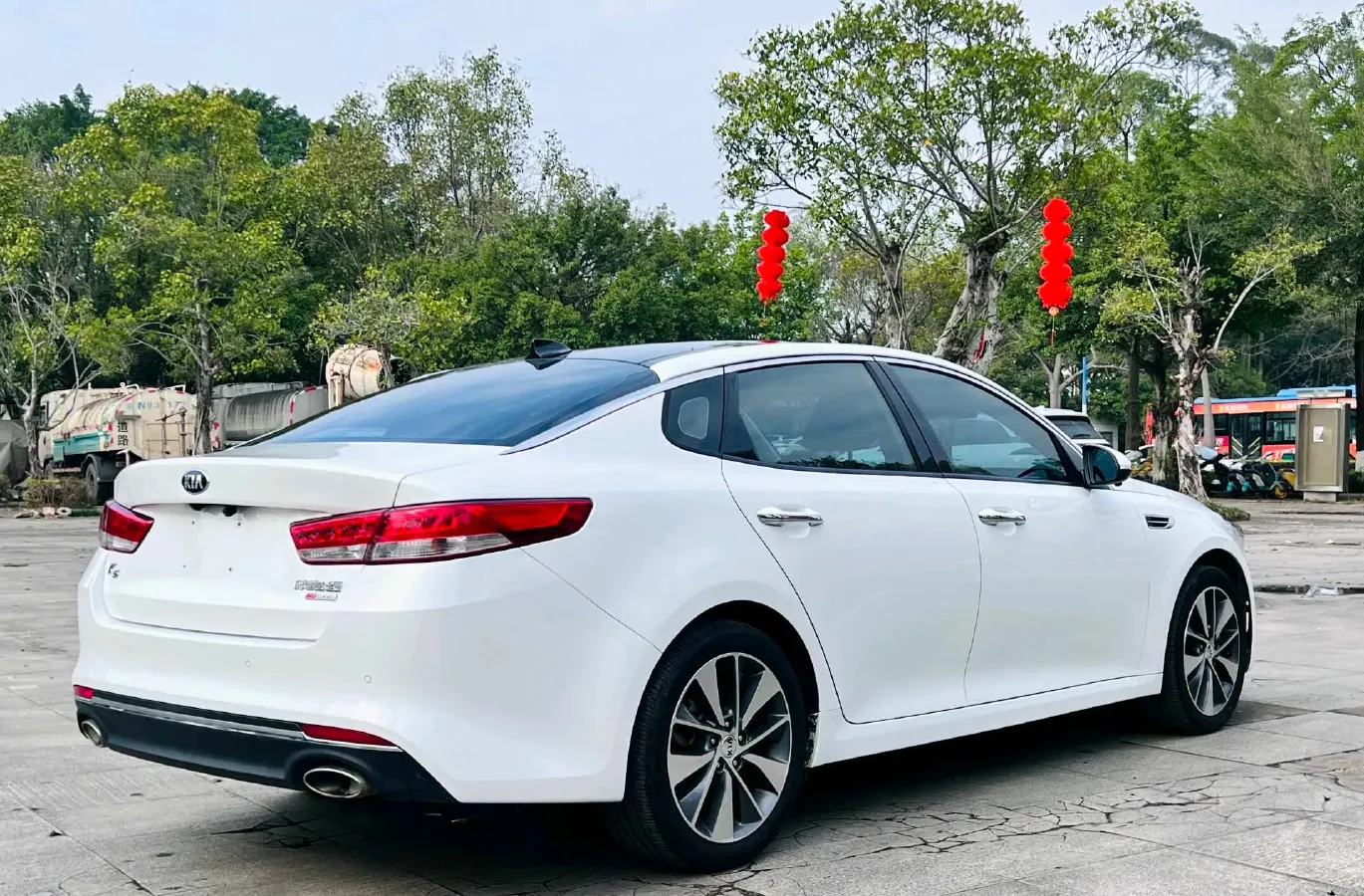 2017 Kia K5 2.0L 161HP L4 6AT,autocango,china used car exporter,china ev exporter,chinese used car exporter,chinese used ev exporter