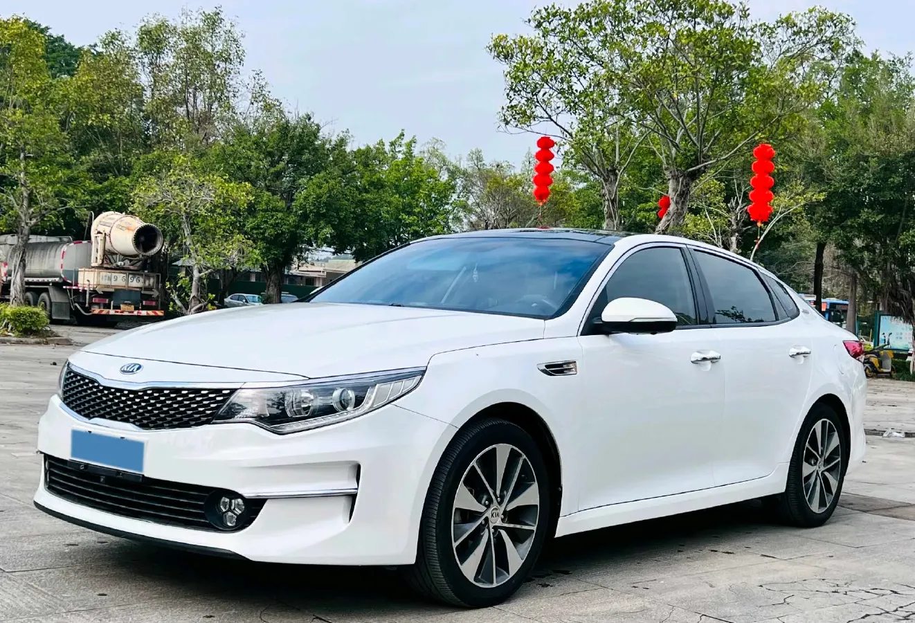 2017 Kia K5 2.0L 161HP L4 6AT,autocango,china used car exporter,china ev exporter,chinese used car exporter,chinese used ev exporter